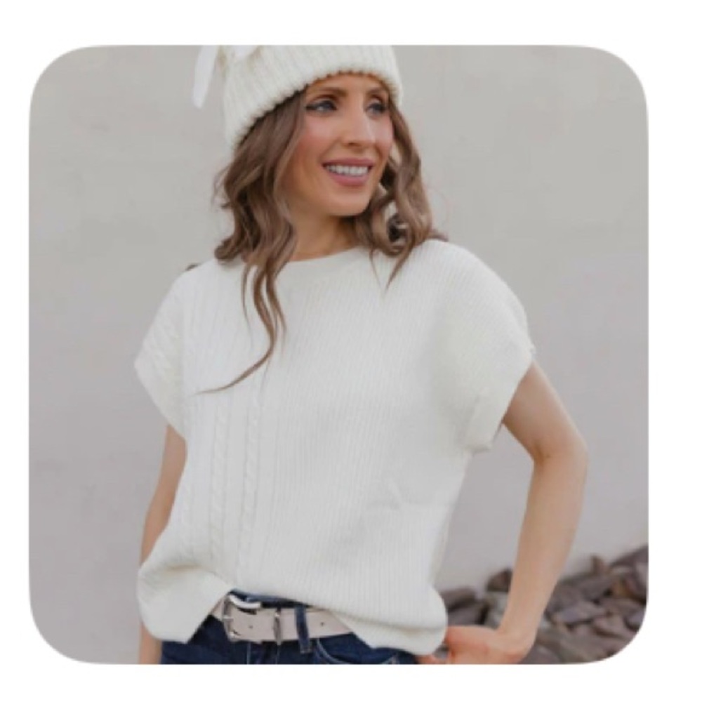 Chic Winterberry White Cable Knit Sweater